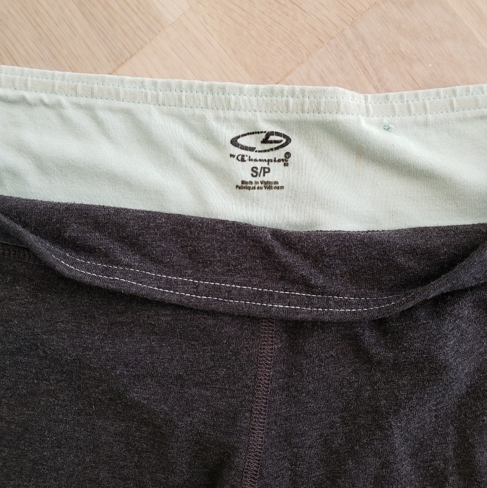Capri workout pants